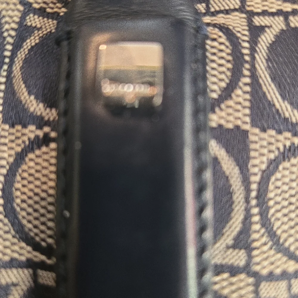 Salvatore Ferragamo Navy and Beige Canvas Patterned Women's Bag W/ Authenticity - Picture 4 of 5